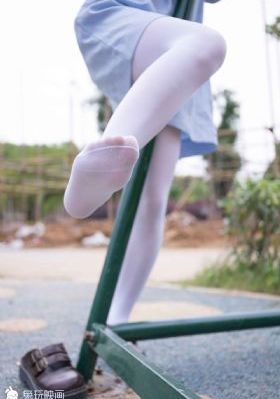 中文字幕女教师julia视频_高清在线手机播放